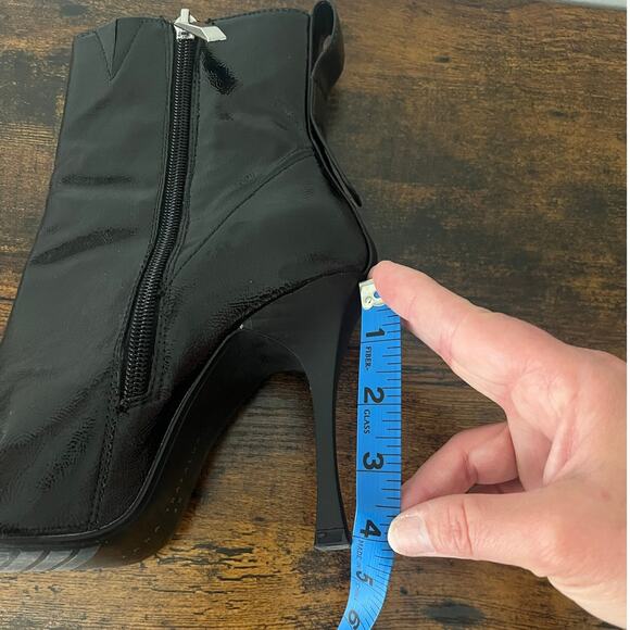 Zara Faux-Patent Leather Ankle Boots Black Stiletto Heel Sz 40 Pointed Toe Goth - Picture 12 of 12